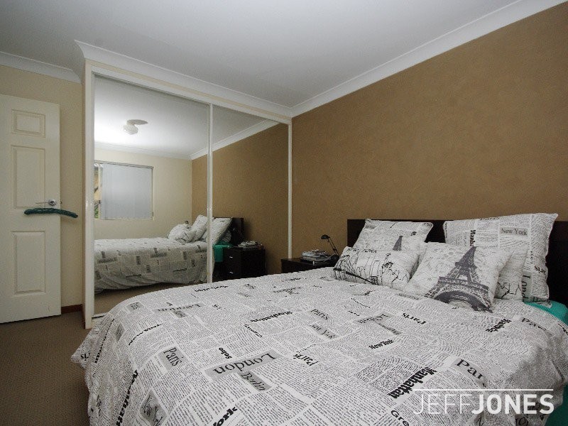 2/51 Knowsley Street, Greenslopes QLD 4120