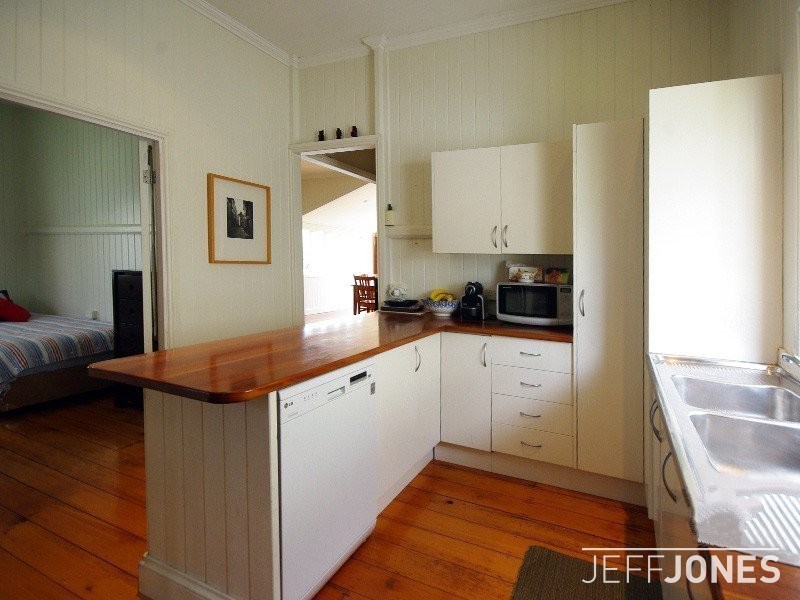 23 Jubilee Street, Greenslopes QLD 4120