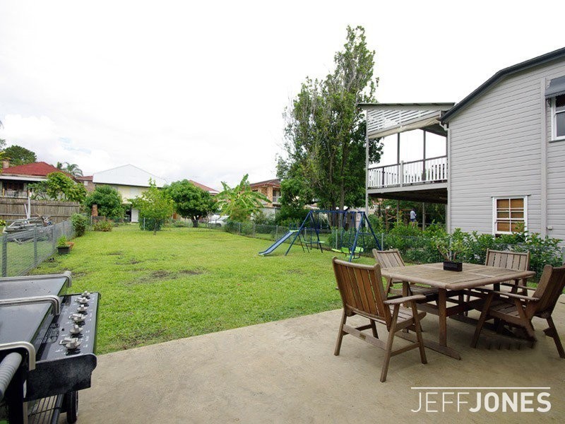 23 Jubilee Street, Greenslopes QLD 4120