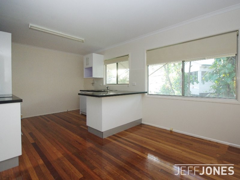 76 Woodville Place, Annerley QLD 4103