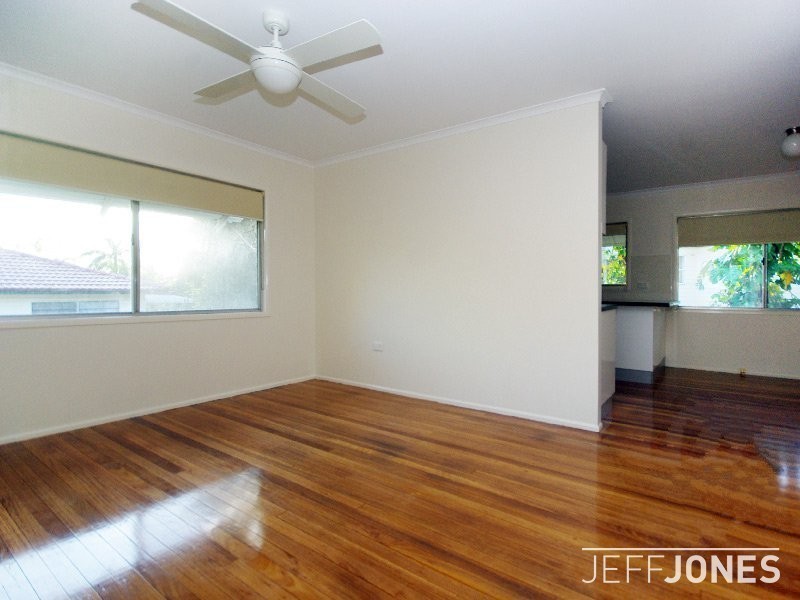 76 Woodville Place, Annerley QLD 4103