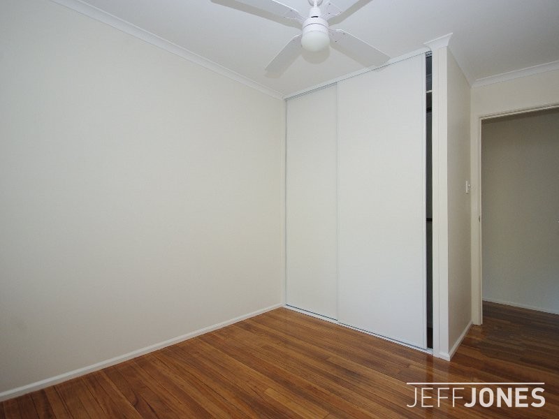 76 Woodville Place, Annerley QLD 4103