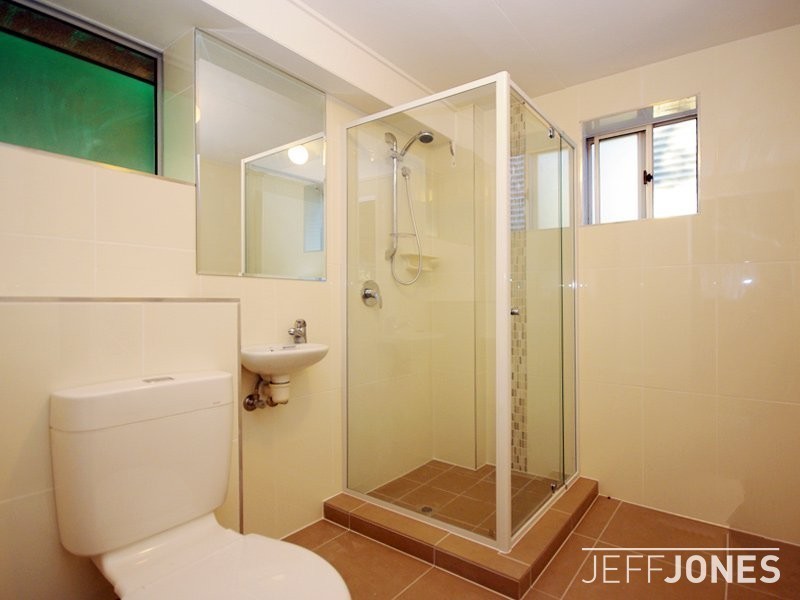 76 Woodville Place, Annerley QLD 4103