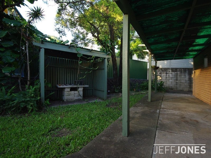 76 Woodville Place, Annerley QLD 4103