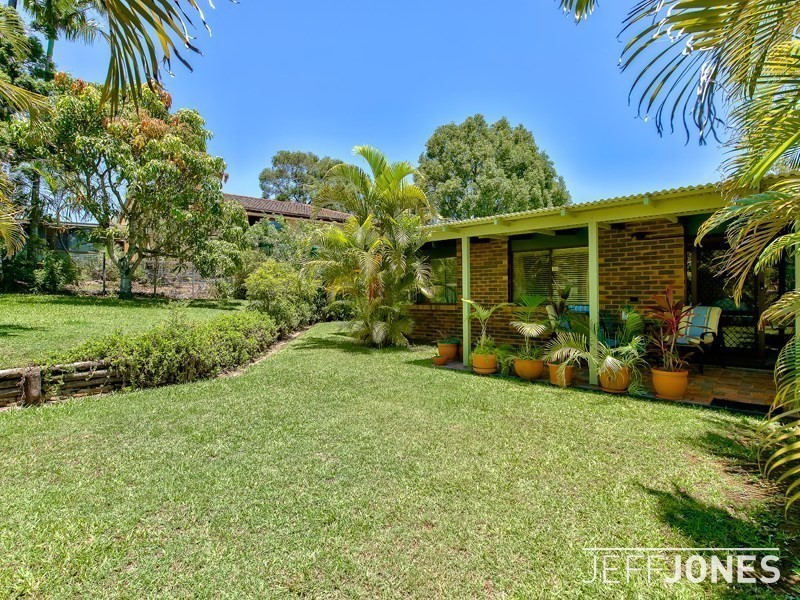 287 Winstanley Street, Carindale QLD 4152