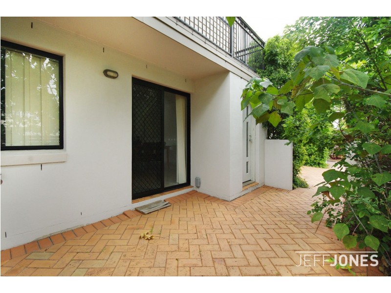 1/32 Earl Street, Greenslopes QLD 4120