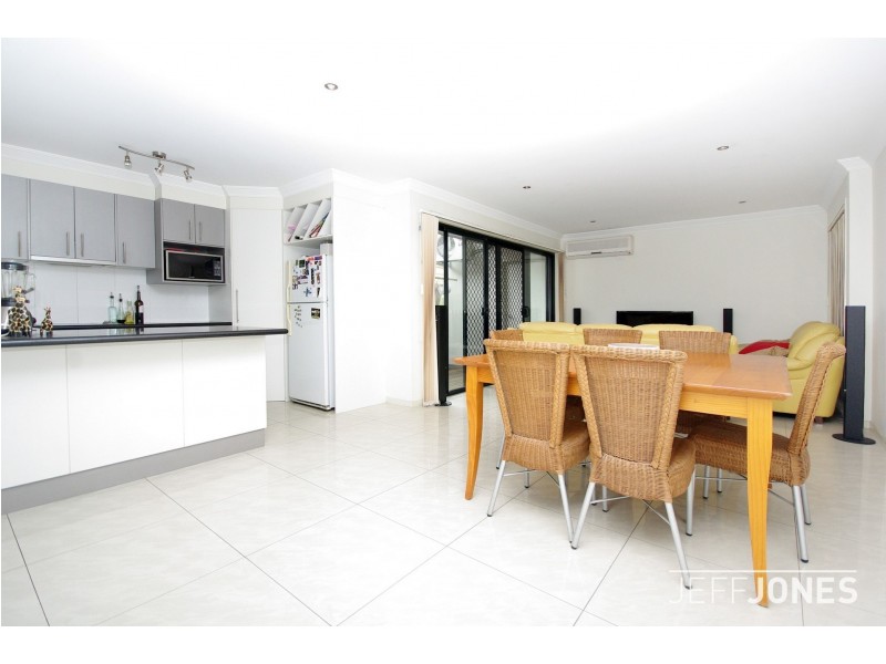 1/32 Earl Street, Greenslopes QLD 4120