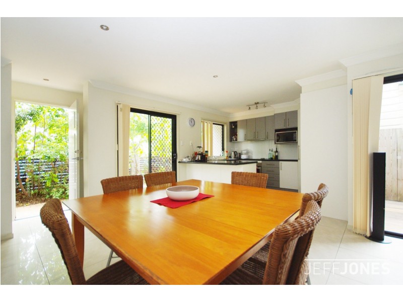 1/32 Earl Street, Greenslopes QLD 4120