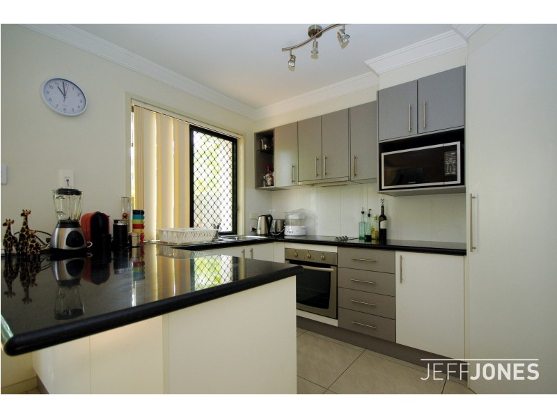 1/32 Earl Street, Greenslopes QLD 4120