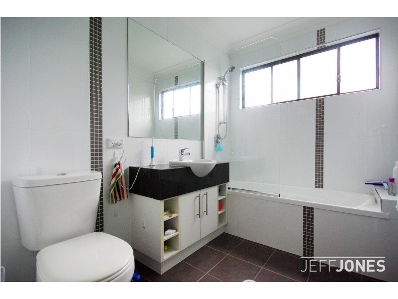 1/32 Earl Street, Greenslopes QLD 4120