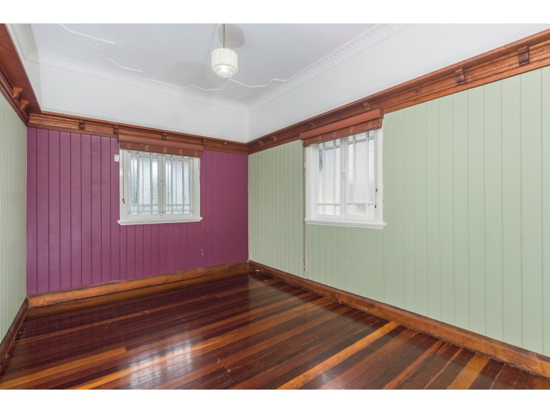 5 Galway Street, Greenslopes QLD 4120