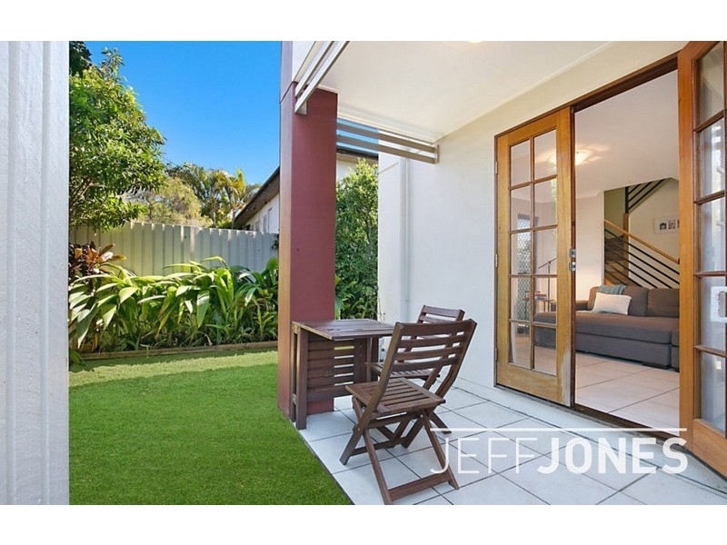1/106 Juliette Street, Greenslopes QLD 4120