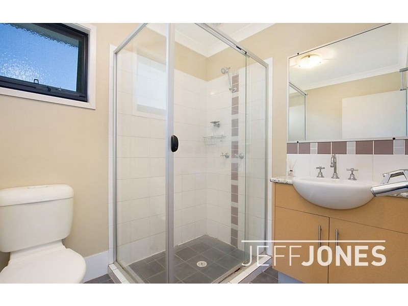 1/106 Juliette Street, Greenslopes QLD 4120