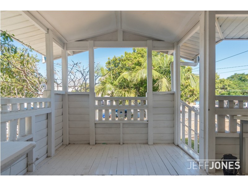 16 Ellis Street, Greenslopes QLD 4120