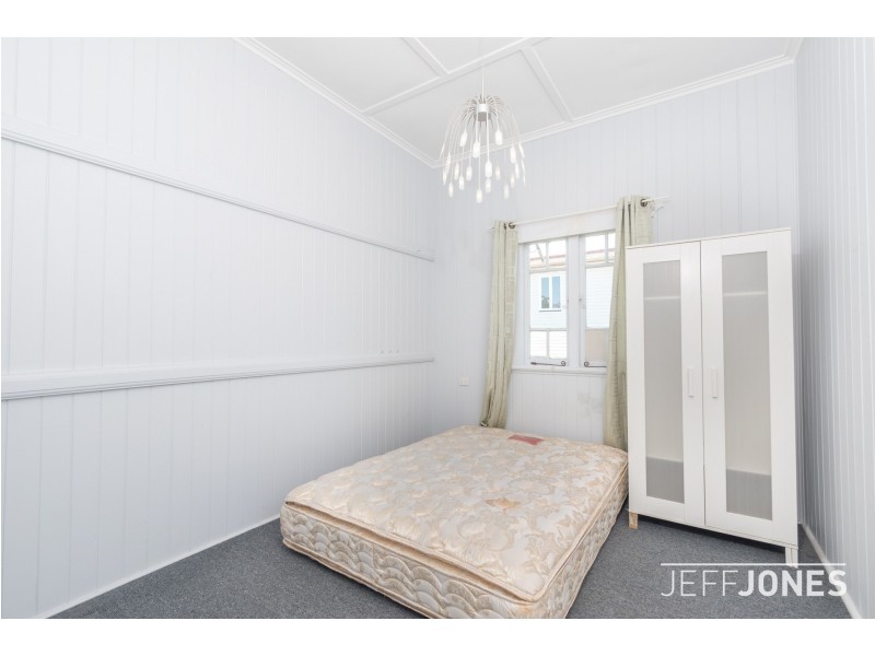 16 Ellis Street, Greenslopes QLD 4120