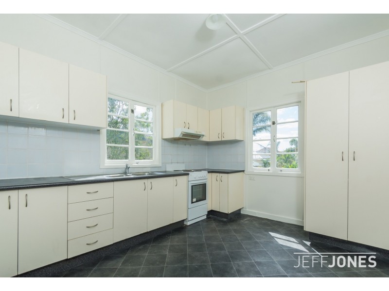 38 Raby Road, Coorparoo QLD 4151