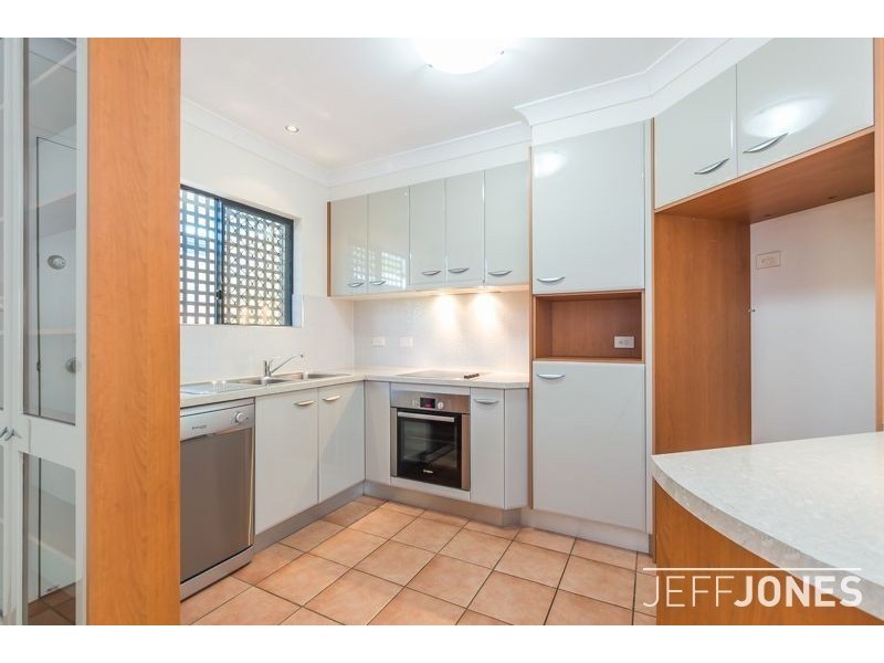 6/85 Victoria Terrace, Greenslopes QLD 4120