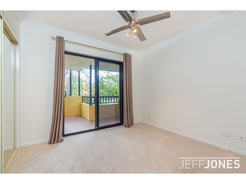 6/85 Victoria Terrace, Greenslopes QLD 4120