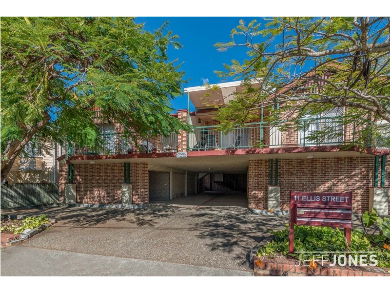 4/11 Ellis Street, Greenslopes QLD 4120