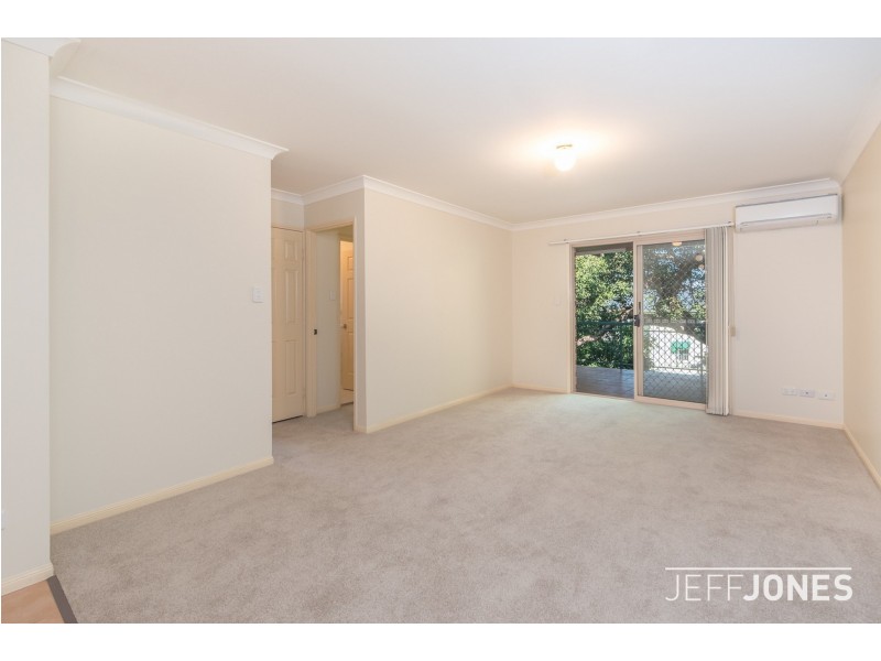 4/11 Ellis Street, Greenslopes QLD 4120