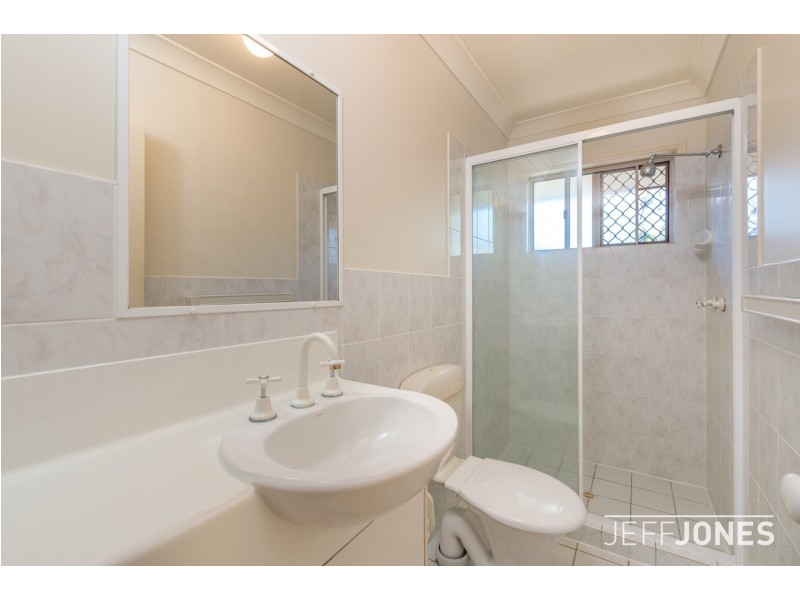 4/11 Ellis Street, Greenslopes QLD 4120