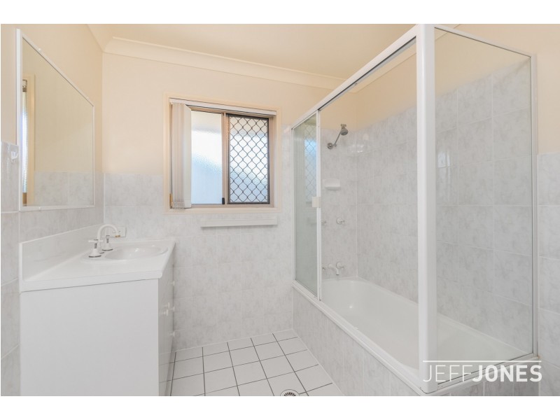 4/11 Ellis Street, Greenslopes QLD 4120