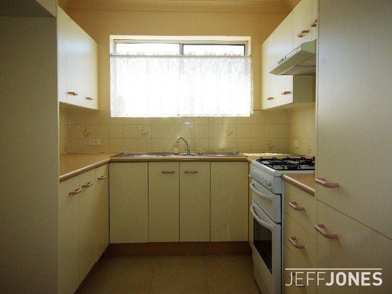 9/558 Logan Road, Greenslopes QLD 4120