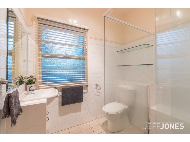 11 Keera Street, Coorparoo QLD 4151