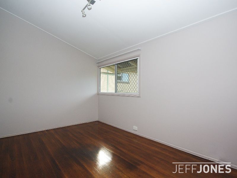 148 Juliette Street, Greenslopes QLD 4120