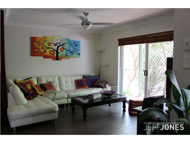 21 Perrin Drive, Seven Hills QLD 4170