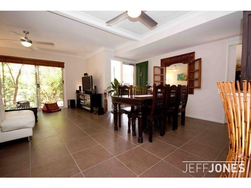 21 Perrin Drive, Seven Hills QLD 4170