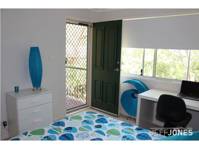 21 Perrin Drive, Seven Hills QLD 4170