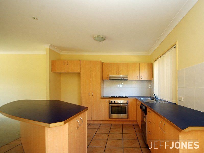 33 Newdegate Street, Greenslopes QLD 4120