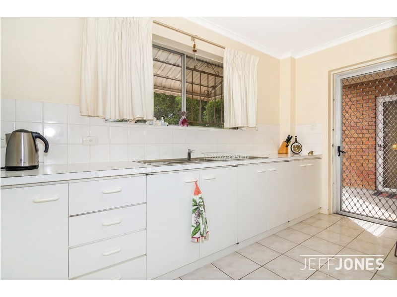 2/39 Norfolk Street, Coorparoo QLD 4151