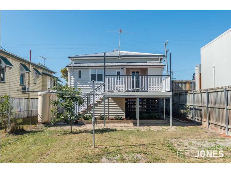 8 Bennetts Road, Camp Hill QLD 4152