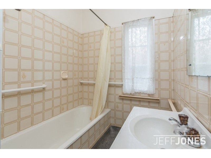 175 Abbotsleigh Street, Holland Park QLD 4121