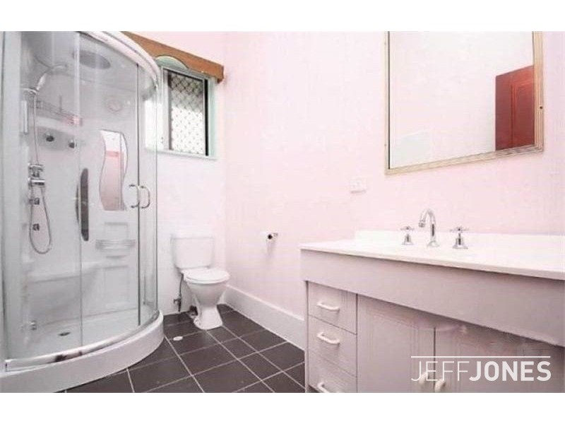 55 Cleveland Street, Greenslopes QLD 4120