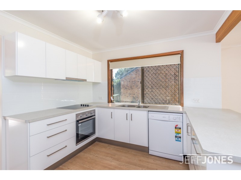 401 Winstanley Street, Carindale QLD 4152