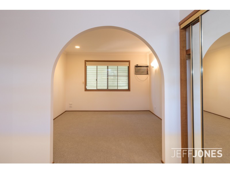 401 Winstanley Street, Carindale QLD 4152