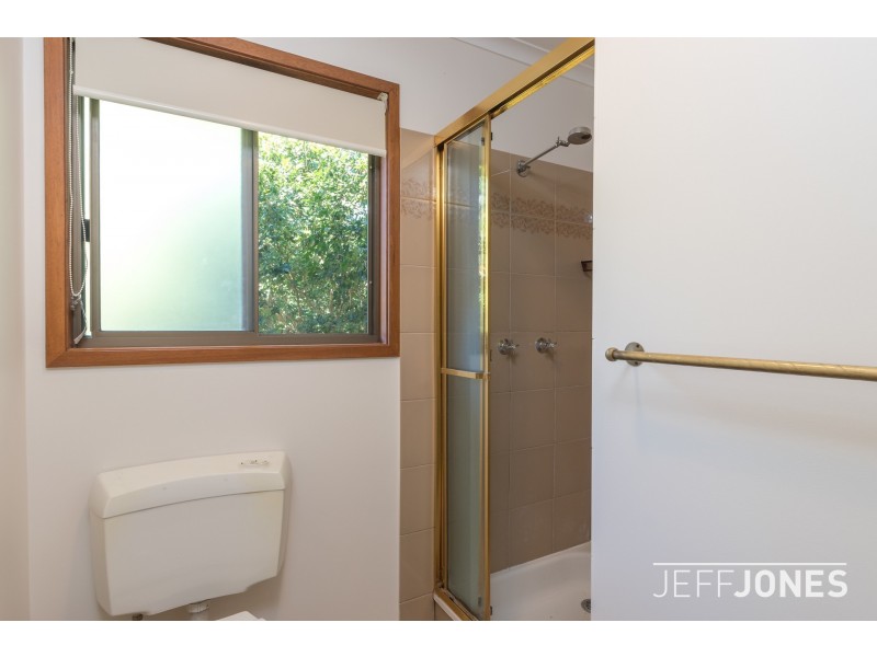 401 Winstanley Street, Carindale QLD 4152