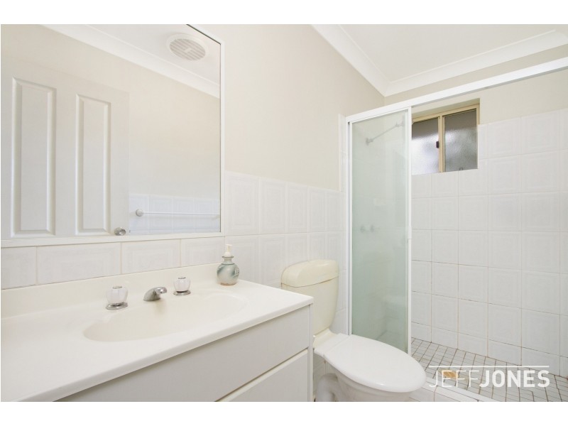 13/120 Pembroke Road, Coorparoo QLD 4151