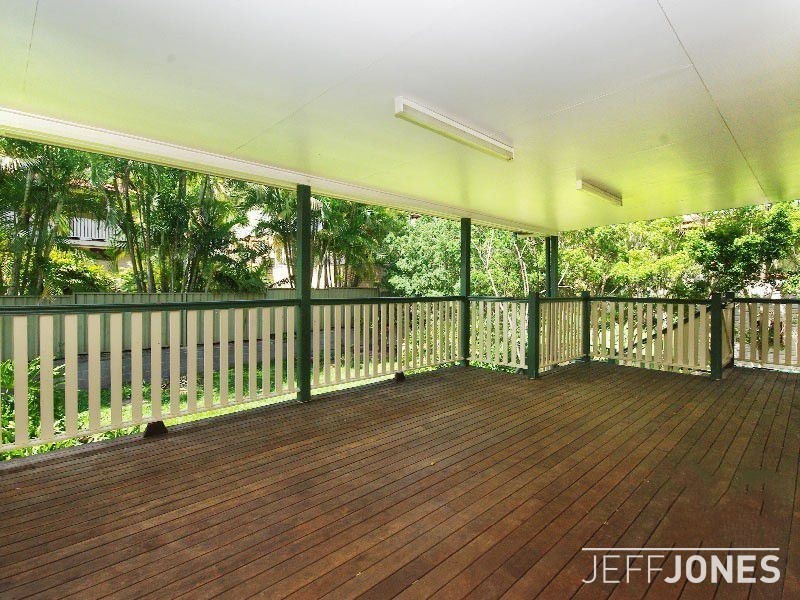 28 Ivymount Street, Nathan QLD 4111