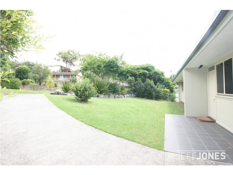 12 Hull Street, Carina QLD 4152