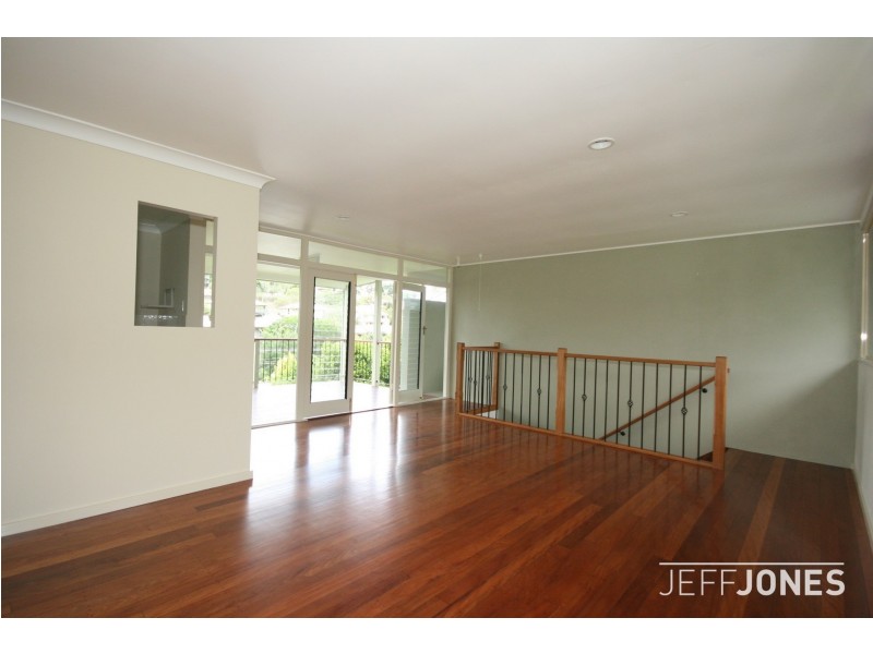 12 Hull Street, Carina QLD 4152