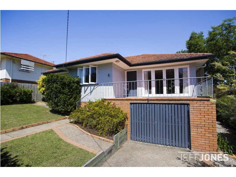 9 Garioch Street, Tarragindi QLD 4121