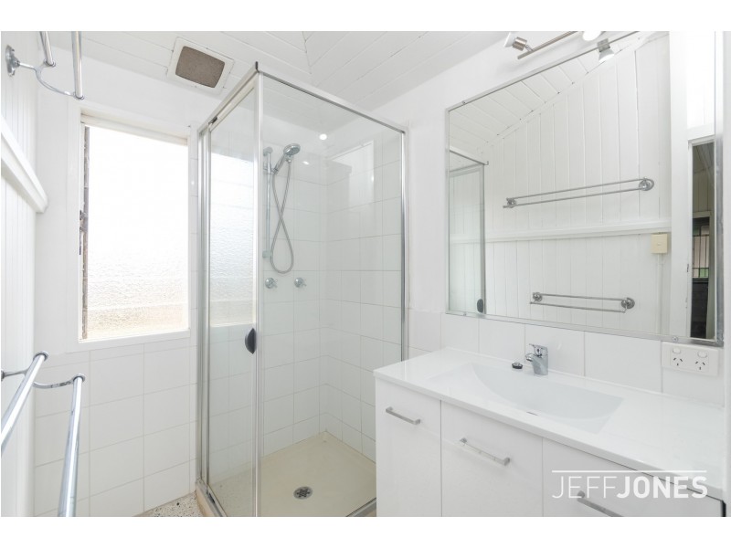 62 Rutland Street, Coorparoo QLD 4151