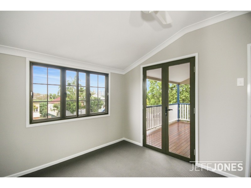 17 Elfin Street, East Brisbane QLD 4169