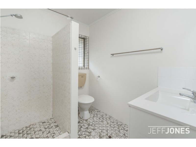 2/32 Fifth Avenue, Coorparoo QLD 4151