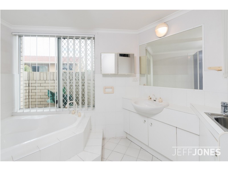 6/33 Kirkland Avenue, Coorparoo QLD 4151