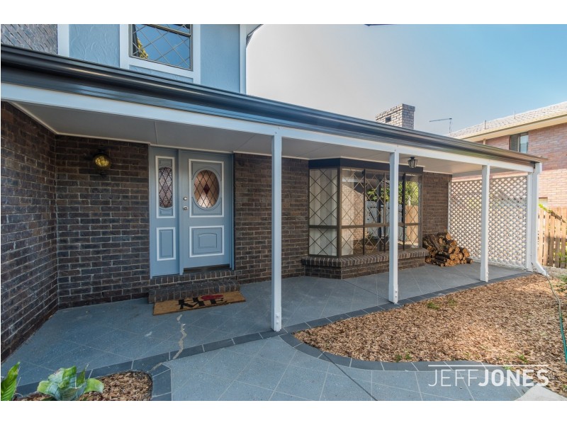 5 Consuelo Court, Carindale QLD 4152